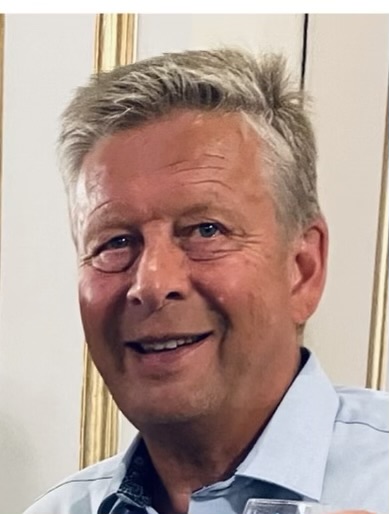 Torstein Sneisen style=